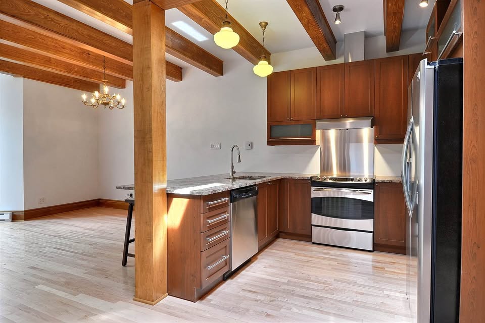 3904A Place Guay — photo 1