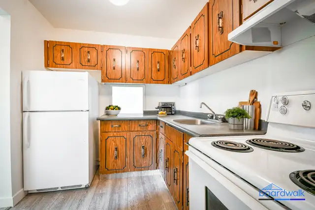 Centennial South - 2 Bedroom Premium Apartment for Rent in Long Term Rentals in Regina - Image 12