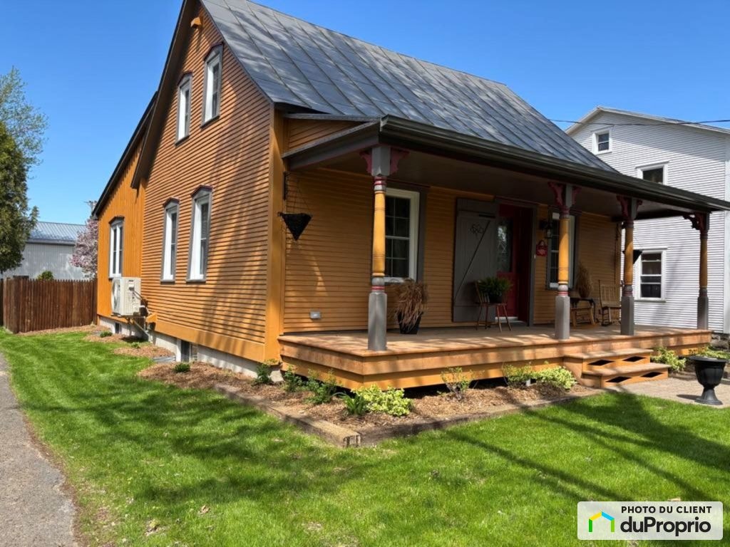 $520,982 - Price Taxes Not Included - 1 1/2 Storey - St-Valentin — photo 3