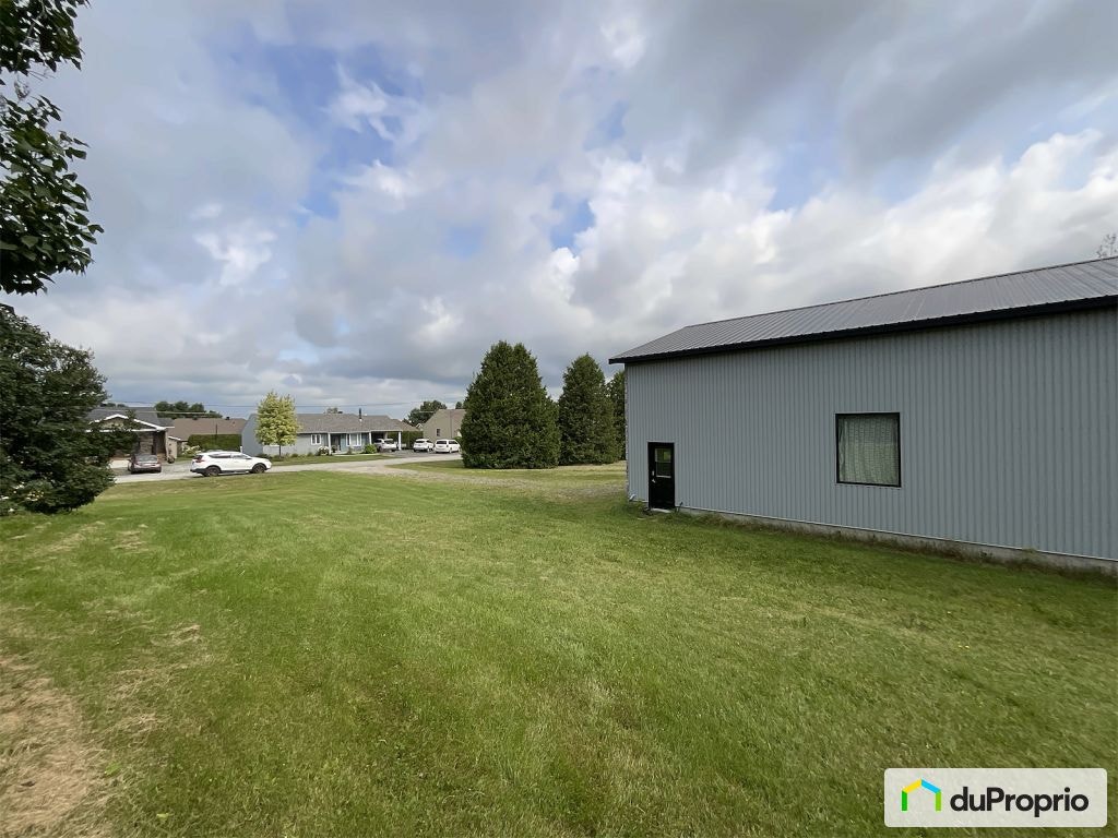 $598,000 - Bungalow for sale in St-Bernard — photo 2