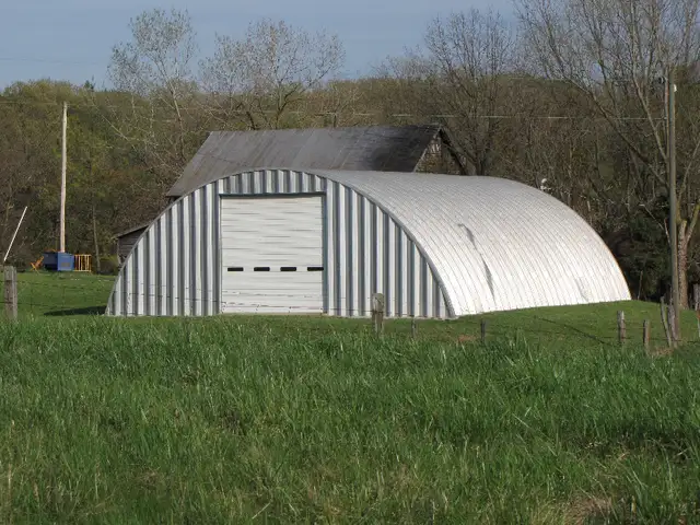 WANTED: I am in URGENT need of Warehouse / Storage space63611982251777121