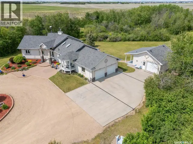 The Meadow Acreage Corman Park Rm No. 344, Saskatchewan in Houses for Sale in Saskatoon - Image 4
