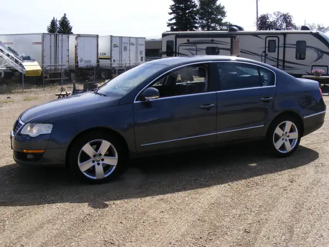 2010 VW PASSAT —-GREAT COMMUTER UNIT—CLEAN RUST FREE—