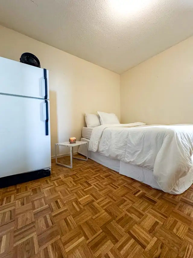 [FOR RENT] - FULLY FURNISHED ONE BEDROOM IN A SHARED APARTMENT in Room Rentals & Roommates in City of Toronto - Image 8