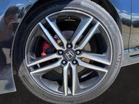 This Honda Accord Sedan has a dependable Regular Unleaded I-4 2.4 L/144 engine powering this Variabl... (image 6)