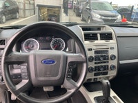 FINANCEMENT MAISON 100% APPROUVÉ AVEC 1200$ D'ACOMPTE 2010 Ford Escape XLT 4WD, Automatique. V6 3.0L... (image 9)