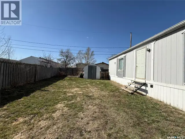 710 1st AVENUE W Kindersley, Saskatchewan in Houses for Sale in Saskatoon - Image 6