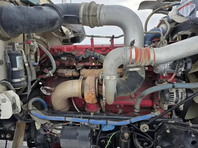 2012 PETERBILT 388 in Heavy Trucks in Saskatoon - Image 11