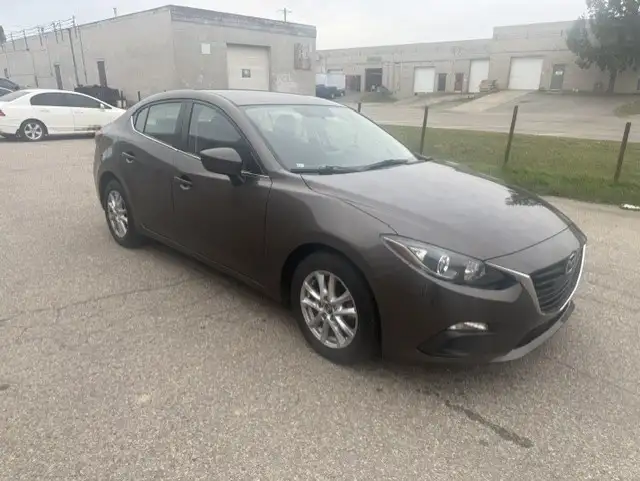 2016 MAZDA3 4DR SEDAN606394328201963526