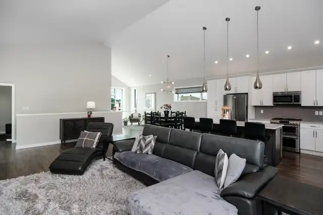 NOW SOLD!! - Felix Robitaille® in Houses for Sale in Whitehorse - Image 8