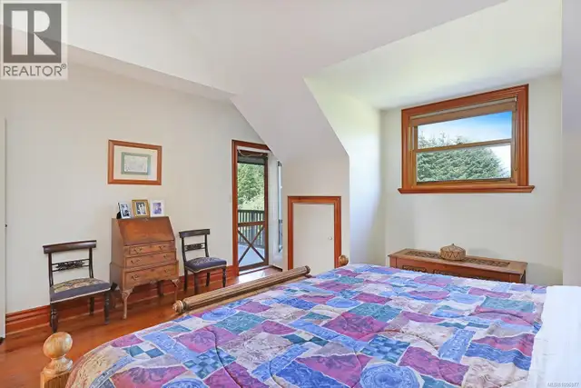 3713 Dove Creek Rd Courtenay, British Columbia in Houses for Sale in Comox / Courtenay / Cumberland - Image 32