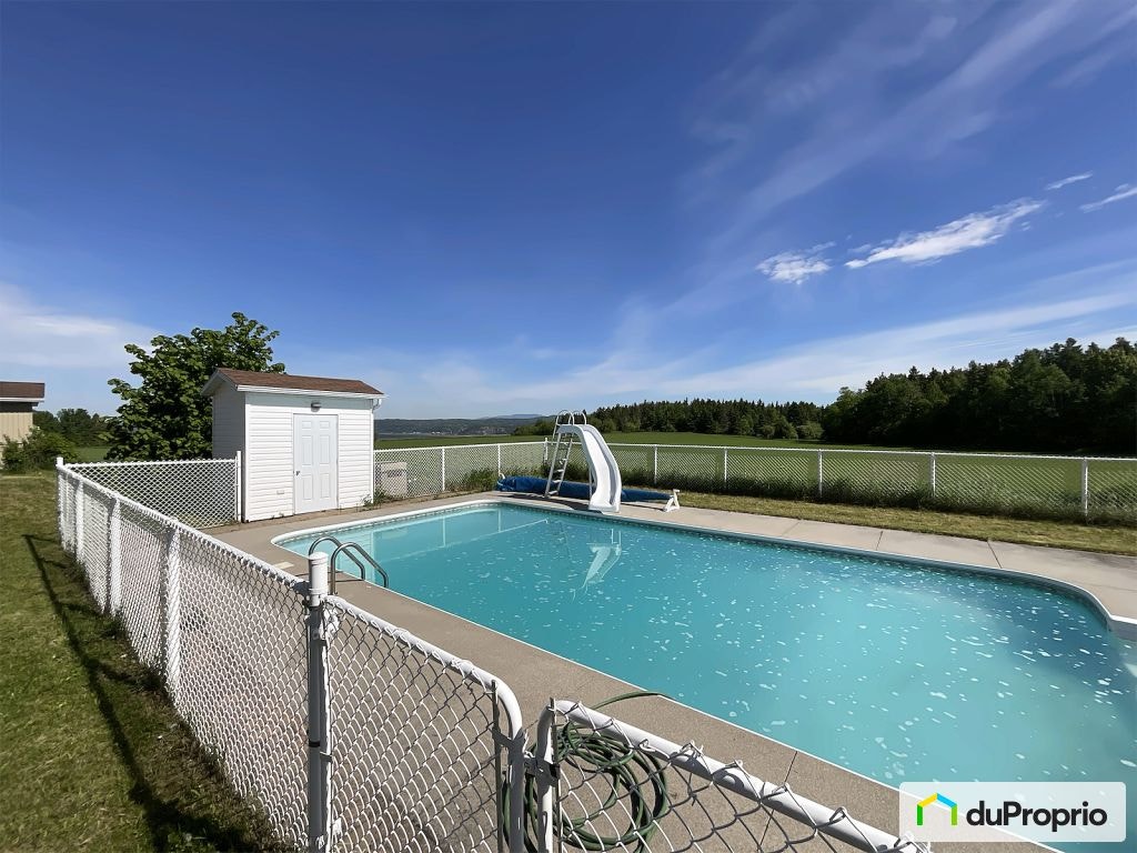 $519,000 - Country home for sale in La Baie — photo 3