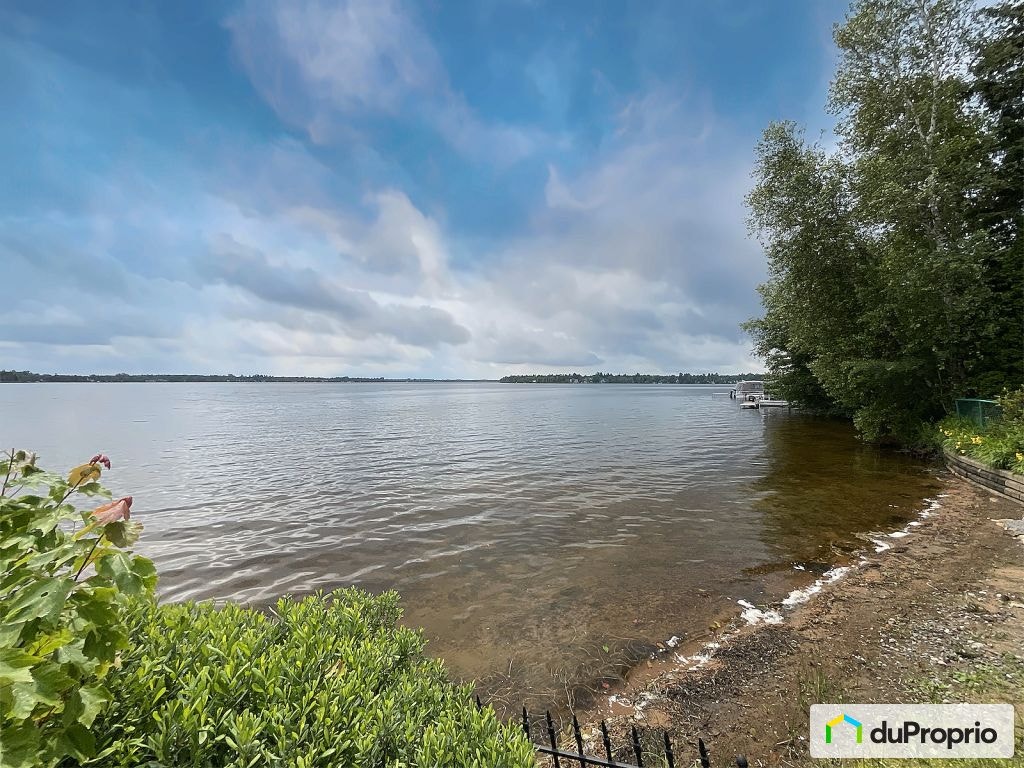 $725,000 - Cottage for sale in Shawinigan (Lac-A-La-Tortue) — photo 2