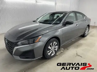 Nissan Altima S AWD Sièges Chauffants Caméra La Nissan Altima S est une berline intermédiaire reconn...