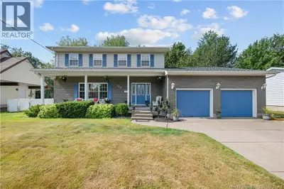 Welcome to 468 Glencairn Drive, in Sought-After Kingswood Park, Moncton North! This spacious and wel...