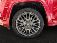 Experience the perfect intersection of legendary 4x4 capability and premium refinement in this sophi... (image 8)