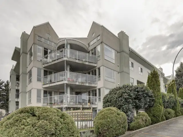 404 2585 WARE STREET Abbotsford, British Columbia in Condos for Sale in Abbotsford - Image 2
