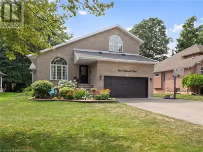 Welcome to 10 Westwood Drive – A beautiful 2-storey home in one of Port Colborne’s most desirable ne...