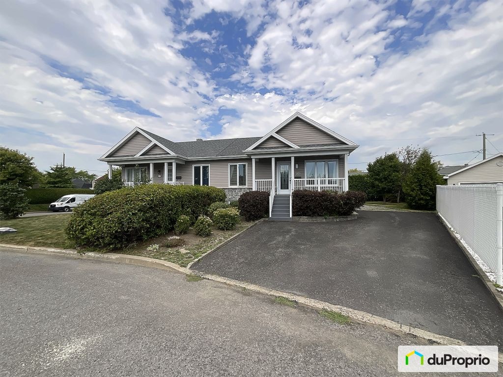 $480,000 - Semi-detached for sale in Charlesbourg — photo 1