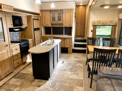 2015 CrossRoads Cruiser CF368BH fifth wheel for sale at Pine Cove Marina Resort near Loon Lake, Sask...