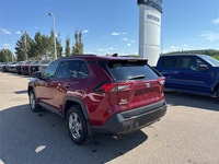 Low Mileage, Sunroof, Heated Steering Wheel, Power Liftgate, Heated Seats, Aluminum Wheels! This 202... (image 2)