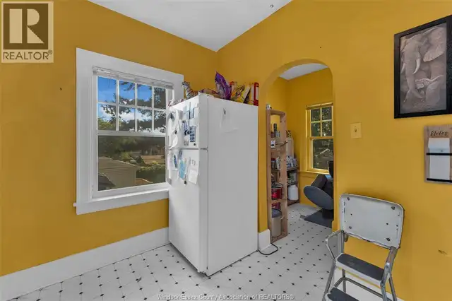 245-247 MCEWAN Windsor, Ontario in Houses for Sale in Windsor Region - Image 26