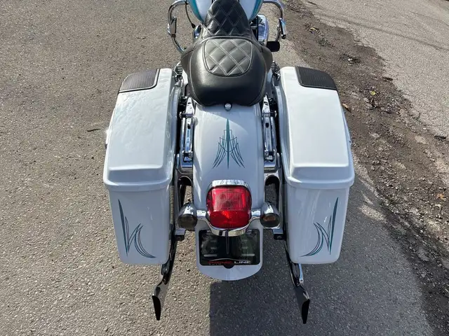 2014 Harley-Davidson Road King ~ FISH TAILS ~ 103CI ~ SPEAKER LI in Sport Touring in City of Toronto - Image 15