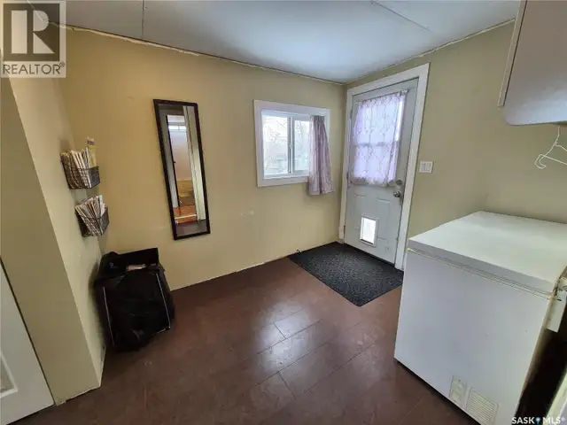 129 17th STREET NE Weyburn, Saskatchewan in Houses for Sale in Regina - Image 14