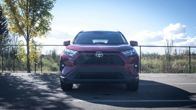 2022 Toyota RAV4 XLE in Cars & Trucks in Edmonton - Image 3