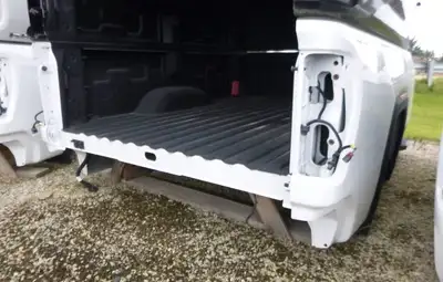 GMC Sierra 2020 - 2025 GMC Sierra HD 2500/3500 SRW 8' White Take off Truck Box with Sprayliner & 5th...