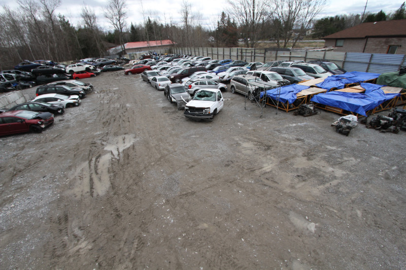 25000 sqft Contractor Yard Mechanic Shop Yard for Rent Land Rent