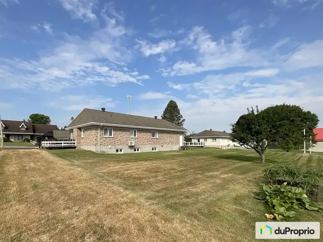 $348,000 - Bungalow for sale in St-Neree in Houses for Sale in Lévis - Image 5