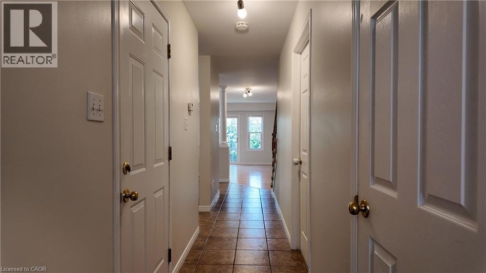 422 SPECKLED ALDER Street Waterloo, Ontario 4