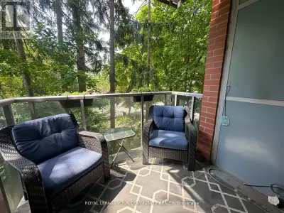203 - 8302 ISLINGTON AVENUE Vaughan (Islington Woods), Ontario
