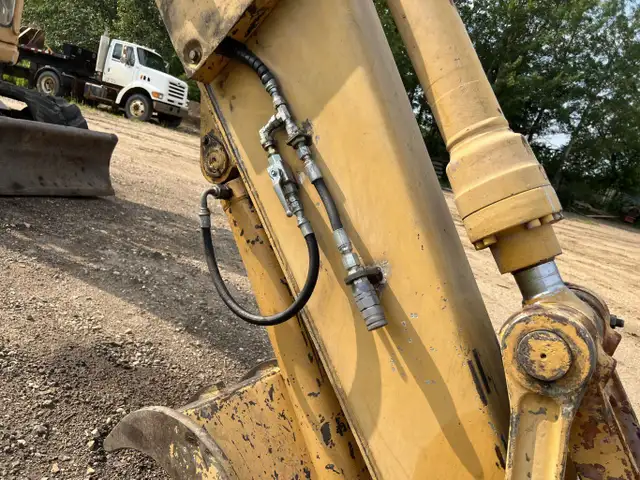 1999 Sumitomo SH135 U Excavator LOW Hours #7470 DP in Heavy Equipment in Edmonton - Image 17