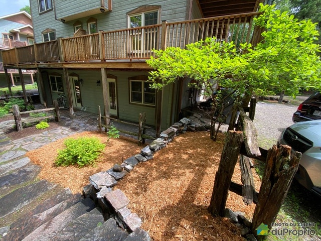 $439,000 - Condominium for sale in Mont-Tremblant — photo 2