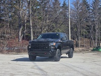 Powerful Gas V8 5.3L/325 engine - Advanced lane departure warning system - 4x4 drivetrain for except... (image 7)