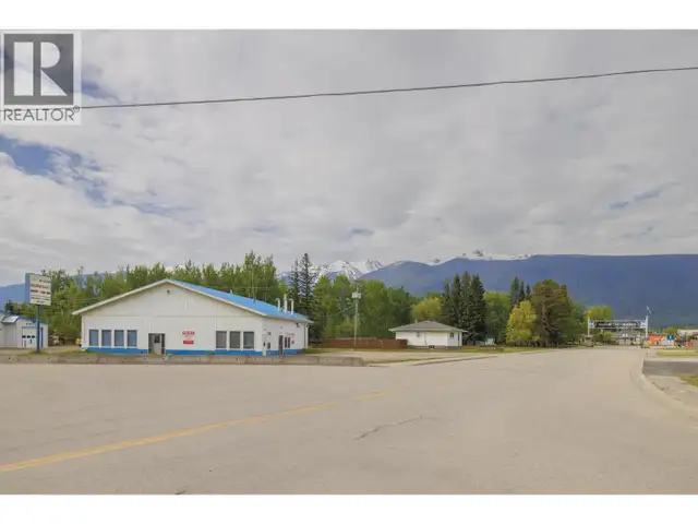 1011 SE FRONTAGE ROAD McBride, British Columbia in Commercial & Office Space for Sale in Quesnel - Image 5