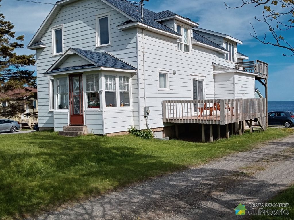 $260,000 - 2 Storey for sale in Ste-Therese-De-Gaspe — photo 2