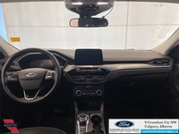 Low Mileage, Apple CarPlay, Android Auto, Power Liftgate, Blind Spot Detection, Lane Keep Assist! As... (image 8)