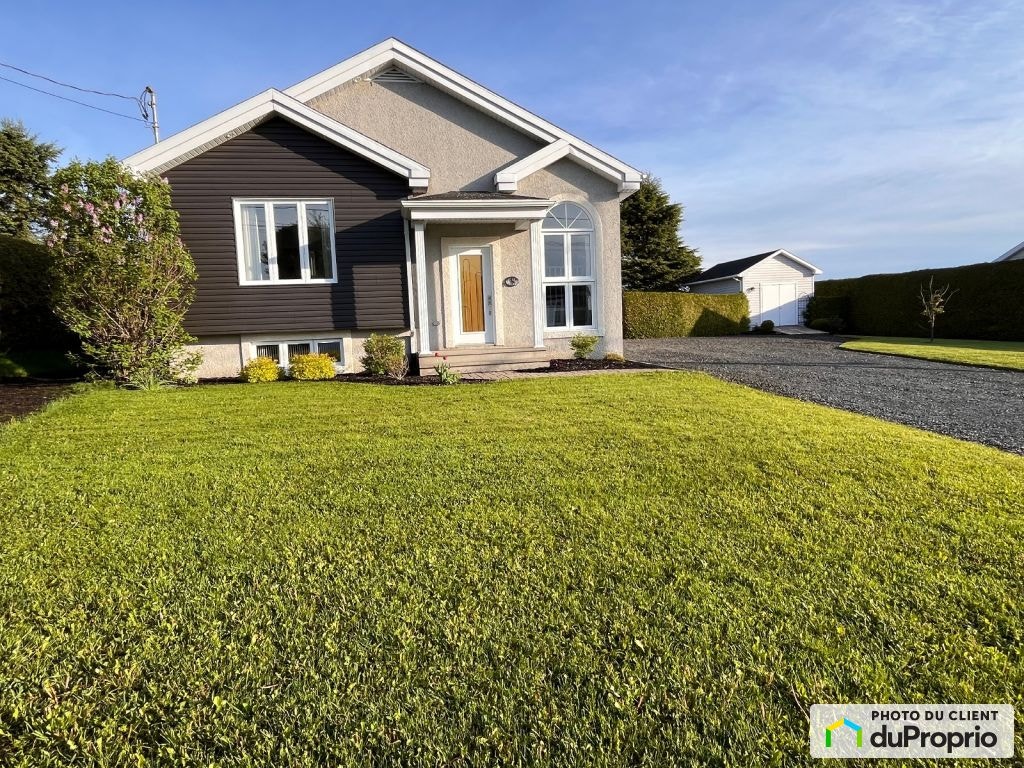 $292,000 - Bungalow for sale in St-Frederic — photo 1
