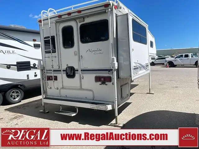 2005 ALPEN LITE LIMITED SANTA FE 1150 in Cars & Trucks in Calgary - Image 4