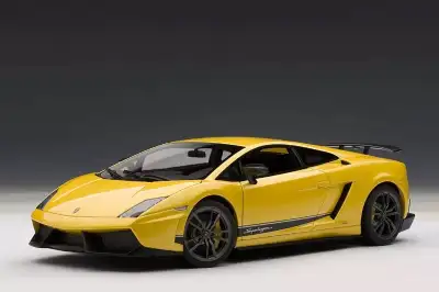 BRAND NEW MODEL CAR IN 1/18 SCALE BY AUTOart MODELS. BRAND NEW RELEASE MODEL. JUST ARRIVED SO GET YO...