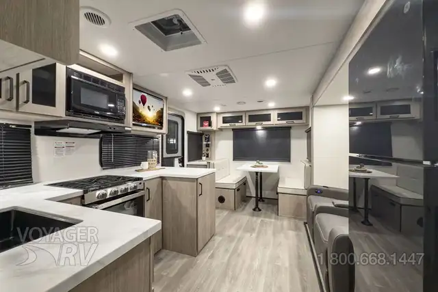 2026 Grand Design Imagine XLS 25RLE in Travel Trailers & Campers in Kelowna - Image 6