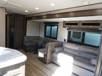 **OFF SEASON CLEAR OUT SALE ON NOW, WHOLESALE PRICING DIRECT TO CUSTOMER ON ALL RVS. DO NOT HESITATE... (image 5)