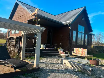 Contemporary Country Artsy 2 bedroom jacuzzi apartment 2800$ inclusive short stay availability
