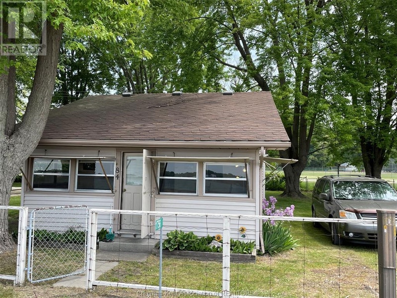 1756 River Road Wallaceburg, Ontario Houses for Sale ChathamKent