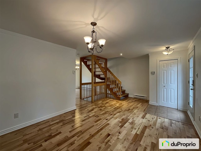 $585,000 - Semi-detached for sale in Ste-Dorothee — photo 3