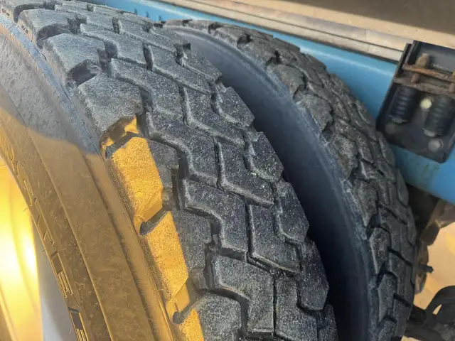 2003 WESTERN STAR 4900 in Heavy Trucks in Saskatoon - Image 35