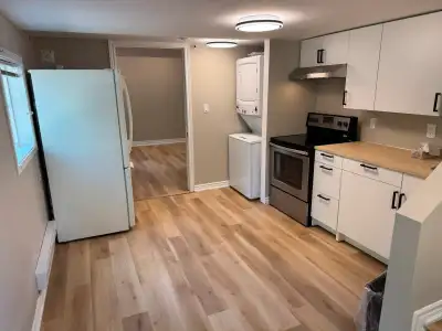 NEWLY RENOVATED ONE BEDROOM GROUND LEVEL UNIT (MARKHAM) FOR RENT
